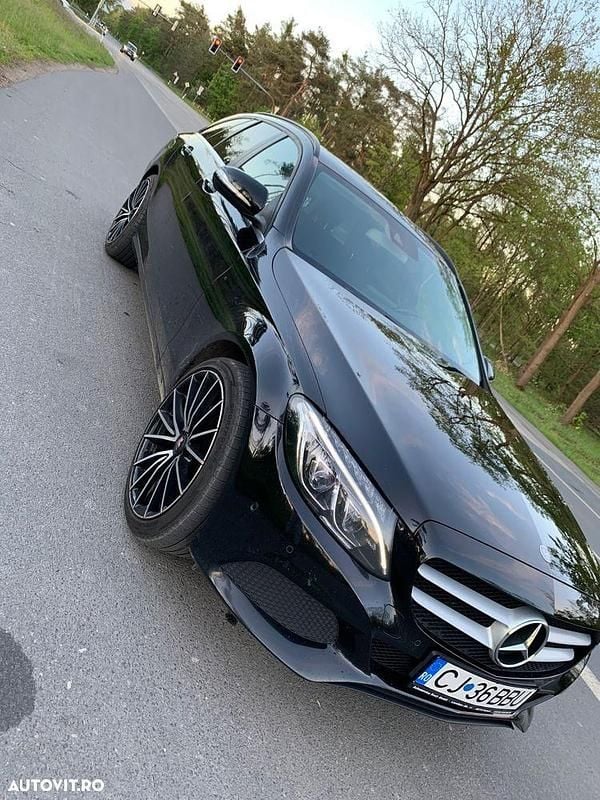Second-hand Mercedes C220 170 CP (125 kW) 2015 Culoarenegru Break