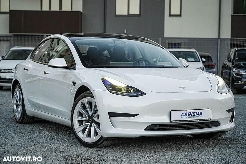 Culoarealb Utilizat 2021 Tesla Model 3 Standard Range Plus Berlinǎ | 27.900 EUR (Preț OK) - Imagine 1/4