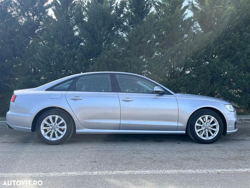 Second-hand Audi A6 Comfort 218 CP (160 kW) 2016 Culoaregri Berlinǎ