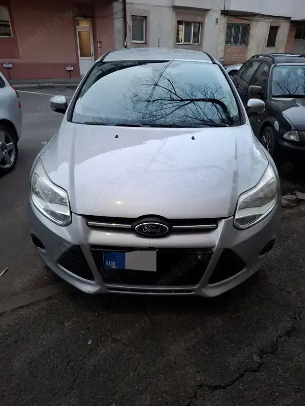 Argintiu Utilizat 2011 Ford Focus Break | 3.500 EUR (Preț OK) - Imagine 1/4