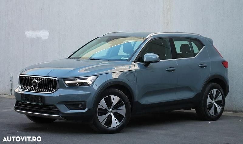 Gri Utilizat 2020 Volvo XC40 Inscription SUV | 20.950 EUR (Super Preț) - Imagine 1/4