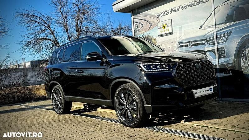 Negru Nouă 2025 Ssangyong Rexton SUV | 50.321 EUR - Imagine 1/4