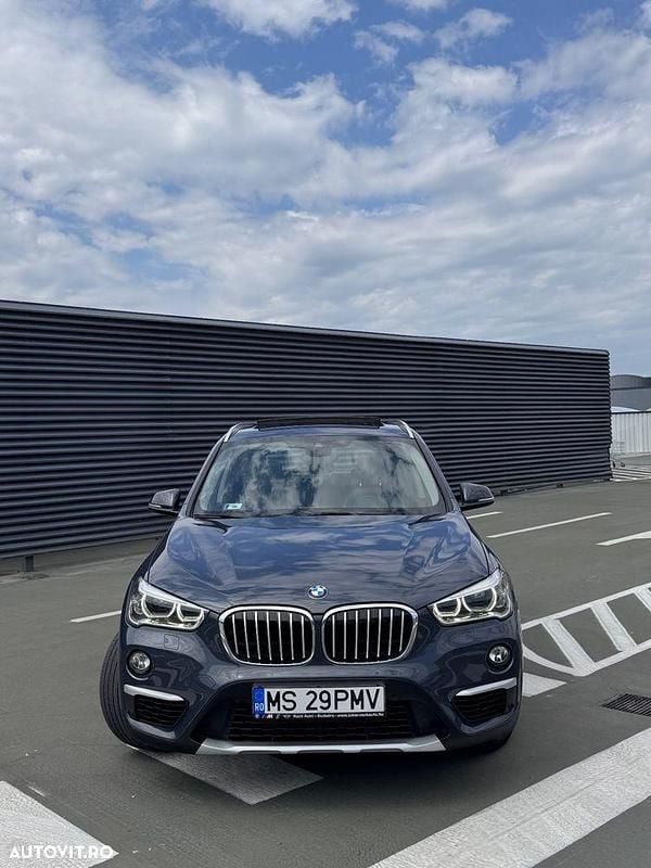 Gri Utilizat 2017 BMW X1 xLine SUV | 14.999 EUR (Preț bun) - Imagine 1/4
