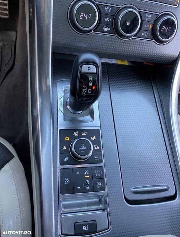 Second-hand Land Rover Range Rover Dynamic 306 CP (225 kW) 2015 Culoaremaro SUV