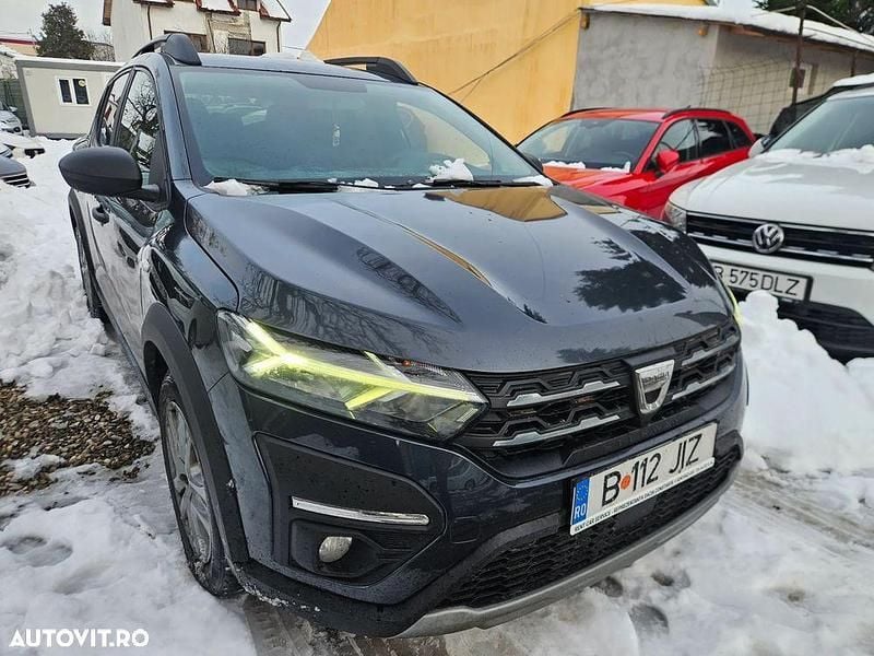 Second-hand Dacia Sandero Essentiel 100 CP (73 kW) 2022 Culoarenegru