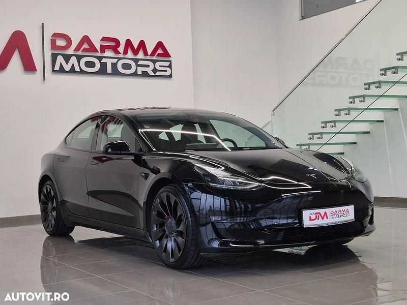 Second-hand Tesla Model 3 377 kW (513 CP) 2021 Culoarenegru Berlinǎ