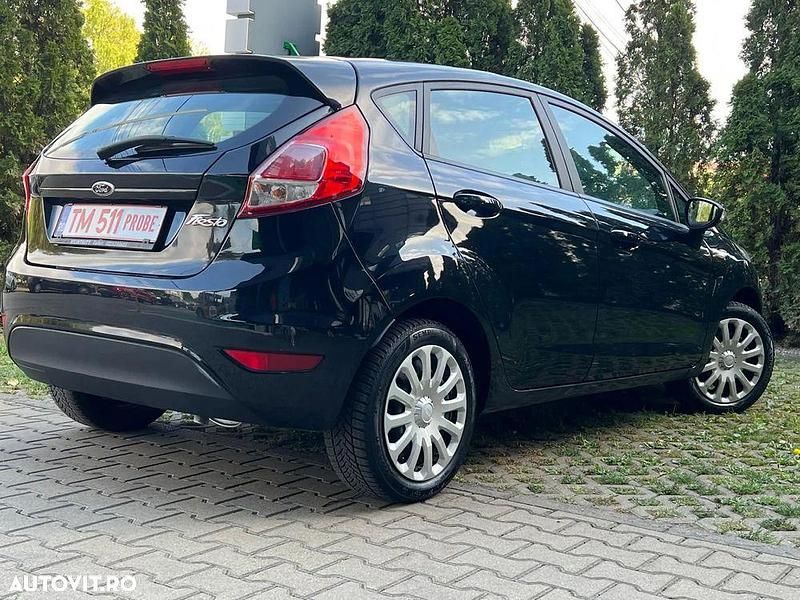 Second-hand Ford Fiesta Titanium 60 CP (44 kW) 2014 Culoarenegru Hatchback