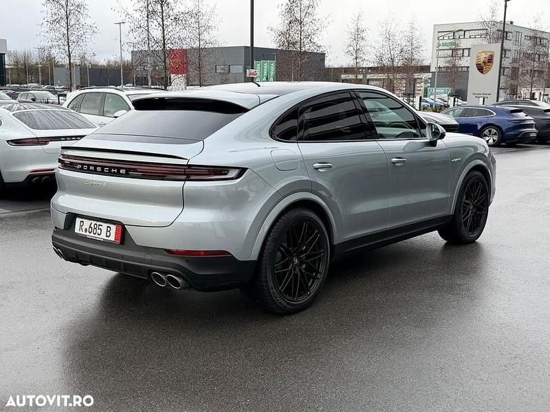 Second-hand Porsche Cayenne Coupe 519 CP (381 kW) 2024 Culoareargint Coupe