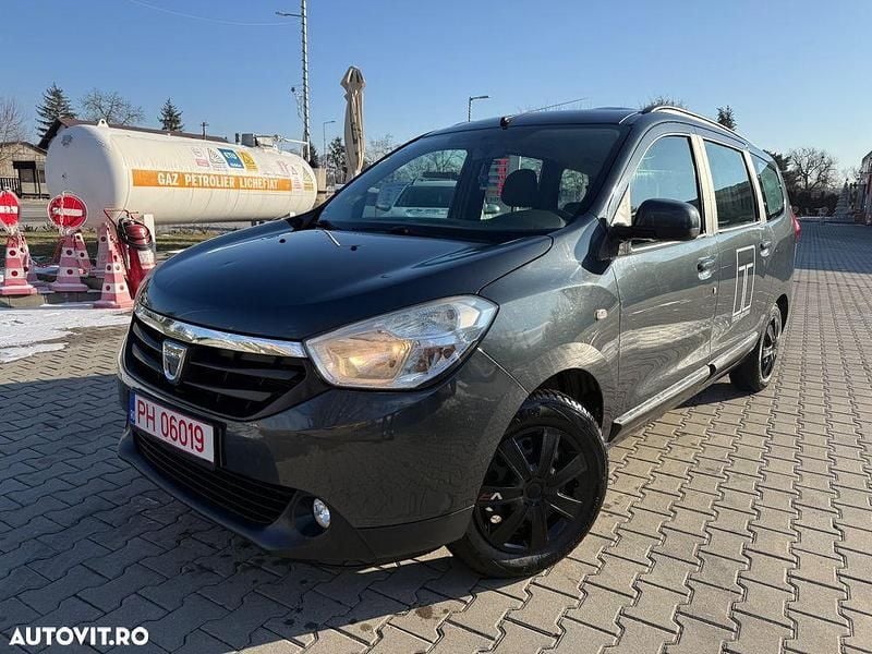 Culoaregri Second-hand 2013 Dacia Lodgy Ambiance Monovolum | 4.490 EUR (Preț OK) - Imagine 1/4