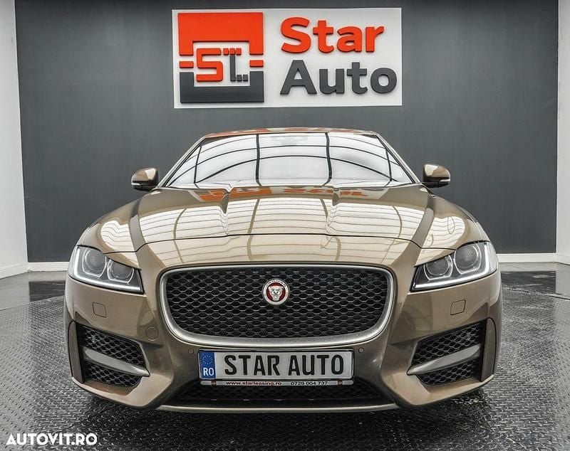 Second-hand Jaguar XF R-Sport 163 CP (119 kW) 2016 Galbeuriu Berlinǎ