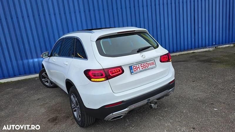 Second-hand Mercedes GLC220 194 CP (142 kW) 2021 Culoarealb SUV