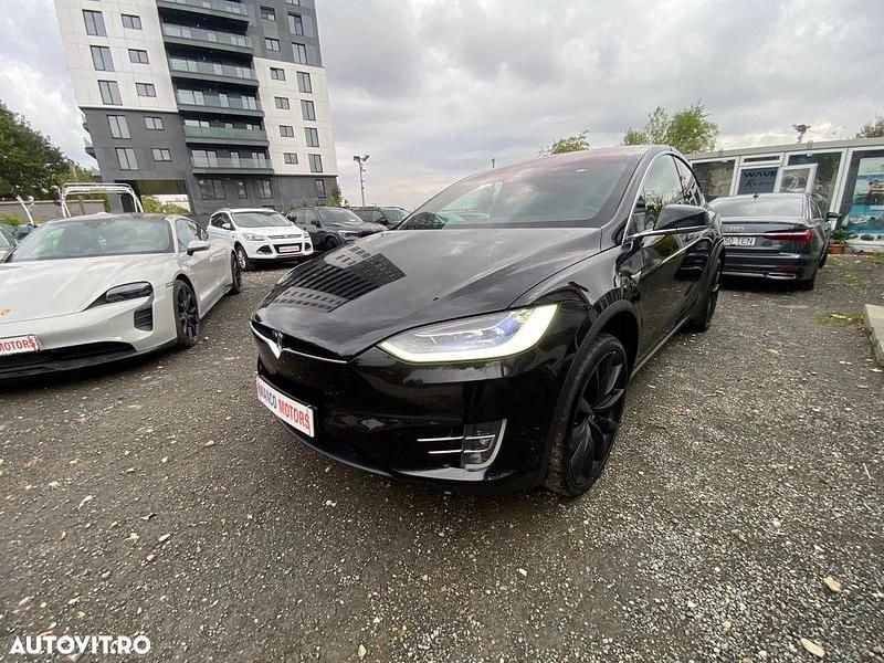 Culoarenegru Utilizat 2018 Tesla Model X SUV | 26.499 EUR - Imagine 1/4