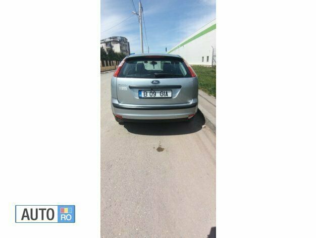 Second-hand Ford Focus 85 CP (62 kW) 2005 Gri Hatchback