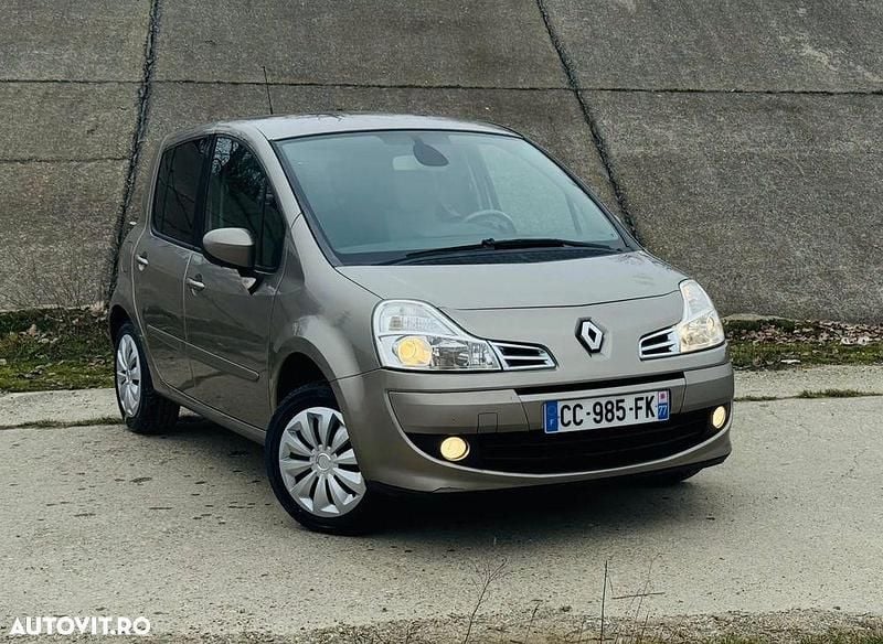 Culoaregalbeuriu Utilizat 2008 Renault Modus Dynamique Monovolum | 3.650 EUR - Imagine 1/4
