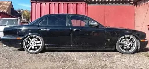 Utilizat 2006 Jaguar XJ6 Executive Berlinǎ | 2.500 EUR - Imagine 1/4