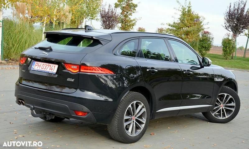 Second-hand Jaguar F-Pace R-Sport 180 CP (132 kW) 2019 Culoarenegru SUV