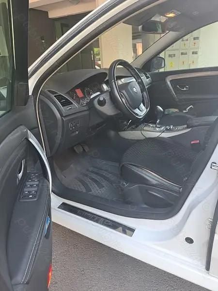 Second-hand Renault Laguna III 110 CP (80 kW) 2015 Alb Break