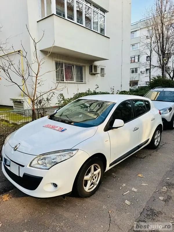 Utilizat 2010 Renault Mégane III | 4.750 EUR - Imagine 1/4