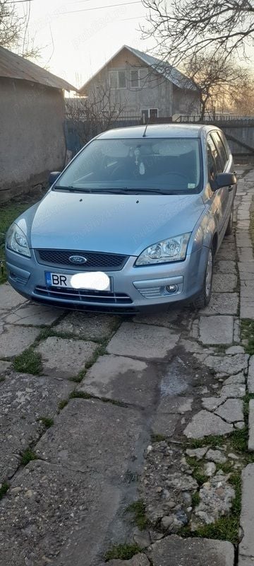 Albastru Utilizat 2006 Ford Focus Berlinǎ | 9.000 EUR - Imagine 1/4