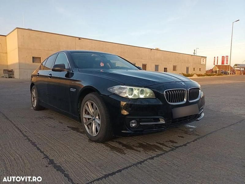 Second-hand BMW 530 258 CP (189 kW) 2014 Culoarenegru Berlinǎ