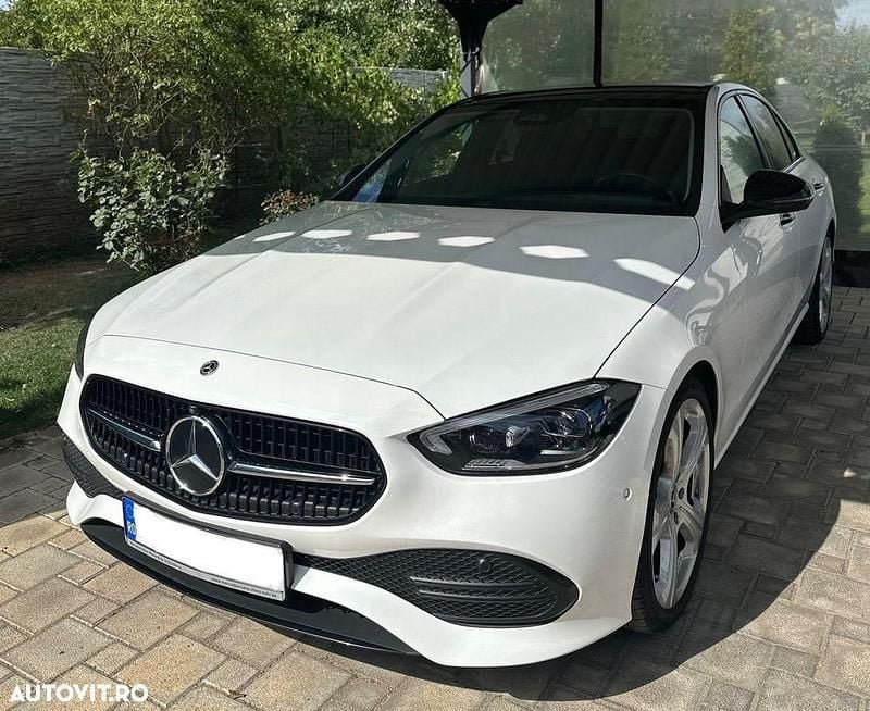 Culoarealb Utilizat 2022 Mercedes C300 Berlinǎ | 46.500 EUR (Preț OK) - Imagine 1/4