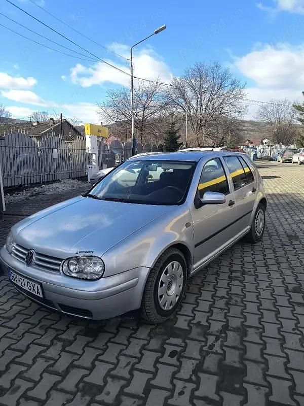 Second-hand VW Golf IV 2002 Berlinǎ