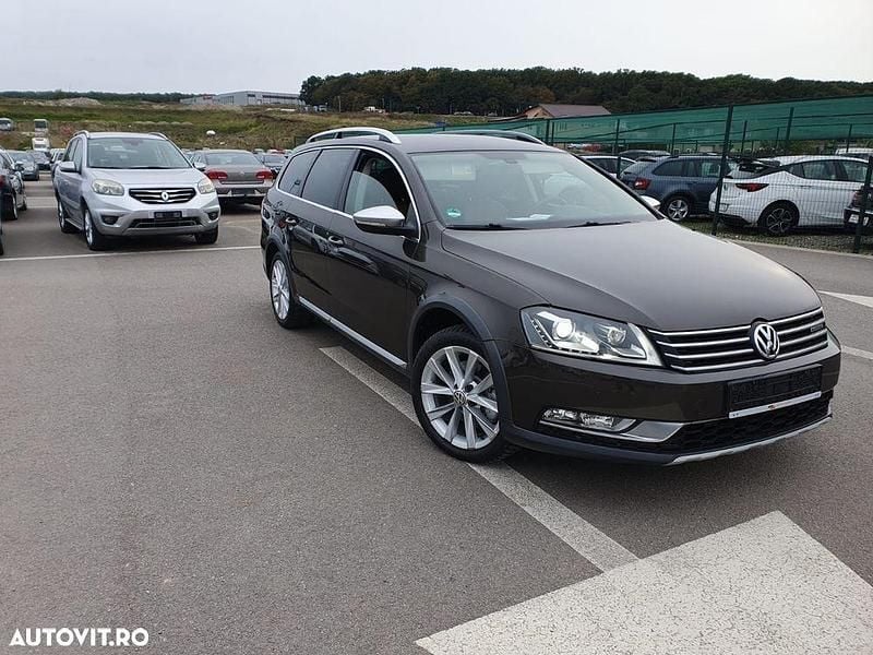 Culoaremaro Utilizat 2014 VW Passat Alltrack Break | 8.990 EUR (Preț bun) - Imagine 1/4