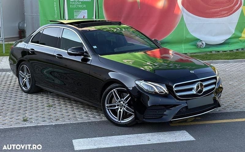 Culoarenegru Utilizat 2018 Mercedes E220 AMG line Berlinǎ | 21.800 EUR (Super Preț) - Imagine 1/4