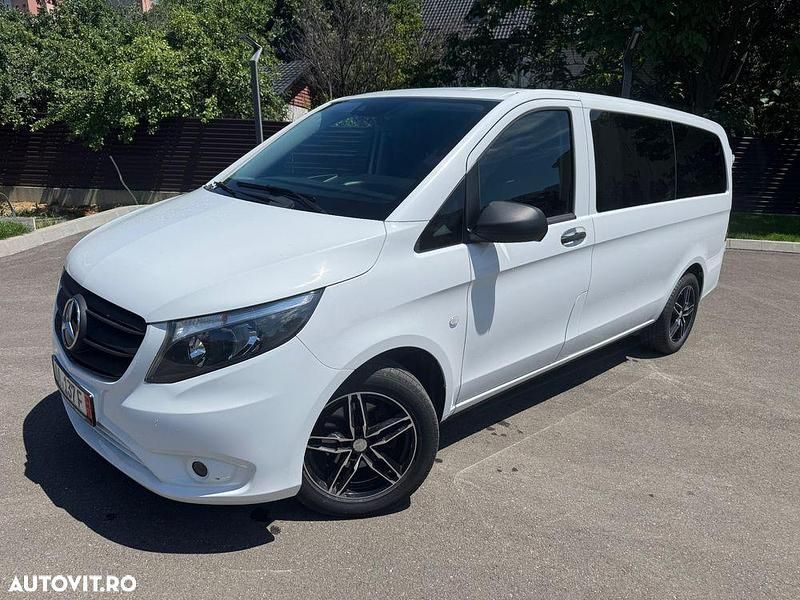 Culoarealb Utilizat 2020 Mercedes Vito Edition Monovolum | 25.200 EUR - Imagine 1/4