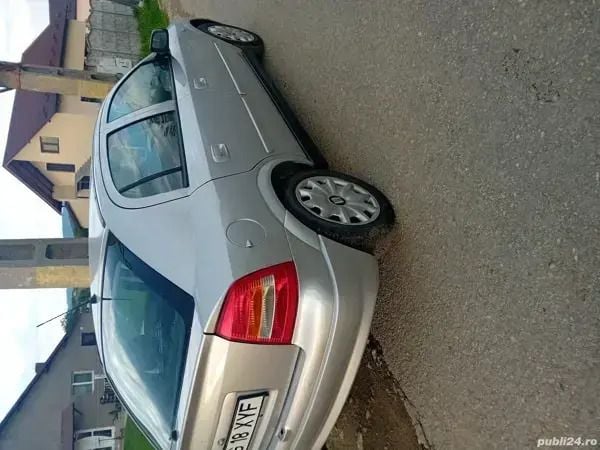Utilizat 2004 Opel Astra Hatchback | 1.050 EUR - Imagine 1/4