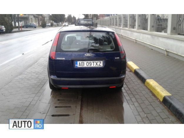 Second-hand Ford Focus 110 CP (80 kW) 2005 Albastru Break