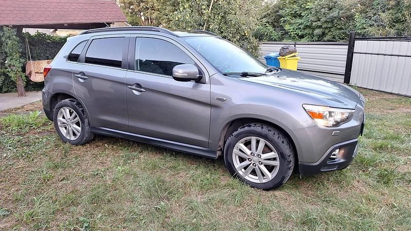 Gri Utilizat 2011 Mitsubishi ASX Intense SUV | 8.990 EUR (Preț OK) - Imagine 1/4
