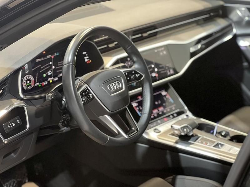 Second-hand Audi A6 Sport 265 CP (194 kW) 2022 Negru  metalic