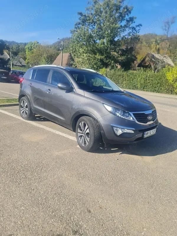 Utilizat 2013 Kia Sportage 2 SUV | 7.000 EUR (Super Preț) - Imagine 1/4