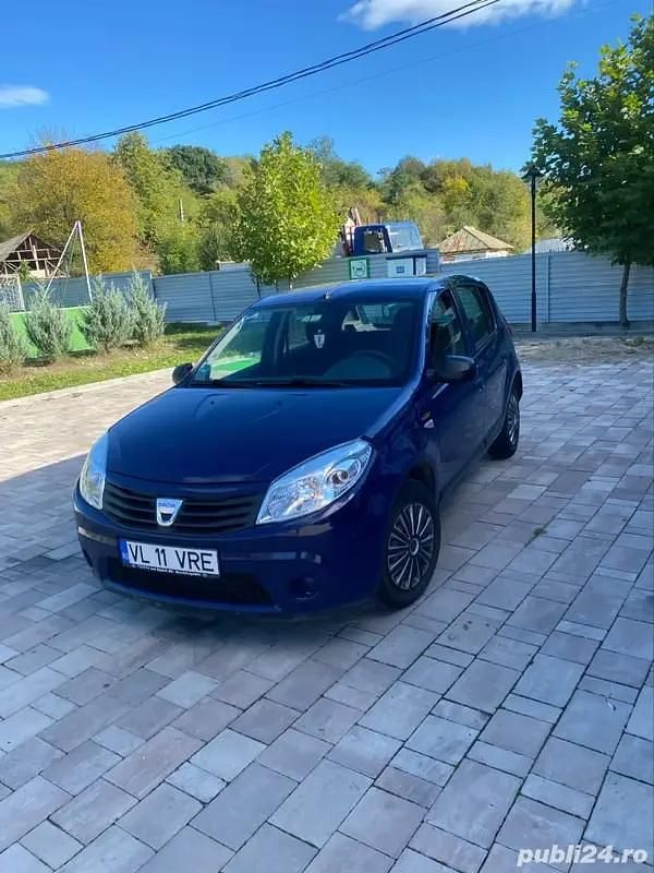 Utilizat 2009 Dacia Sandero Hatchback | 2.300 EUR (Preț OK) - Imagine 1/4