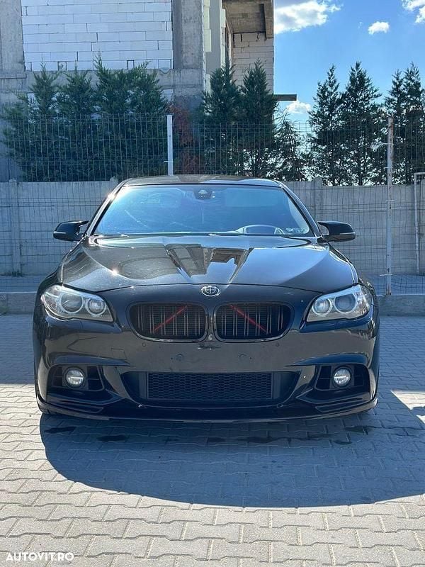 Culoarenegru Utilizat 2015 BMW 530 Comfort Edition Berlinǎ | 15.500 EUR (Preț OK) - Imagine 1/4