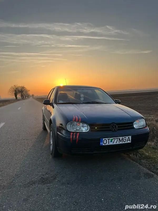 Utilizat 2001 VW Golf IV Berlinǎ | 4.000 EUR - Imagine 1/4