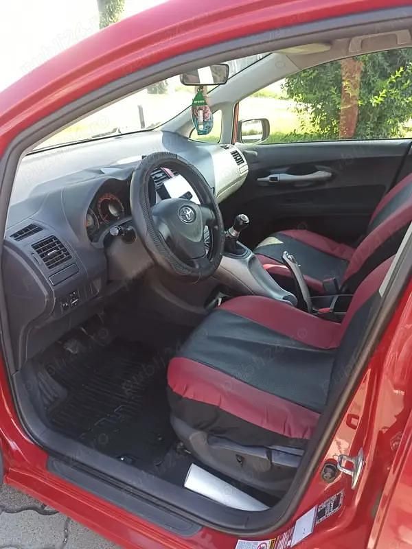 Second-hand Toyota Auris 90 CP (66 kW) 2008 Berlinǎ