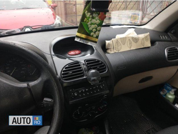 Second-hand Peugeot 206 70 CP (51 kW) 2005 Negru Hatchback