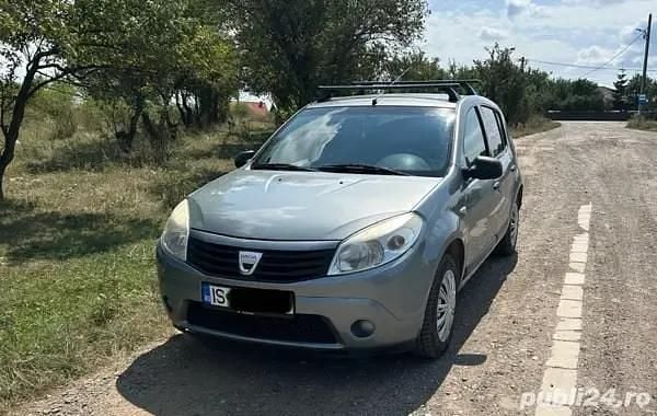 Utilizat 2009 Dacia Sandero Hatchback | 2.150 EUR (Preț bun) - Imagine 1/4