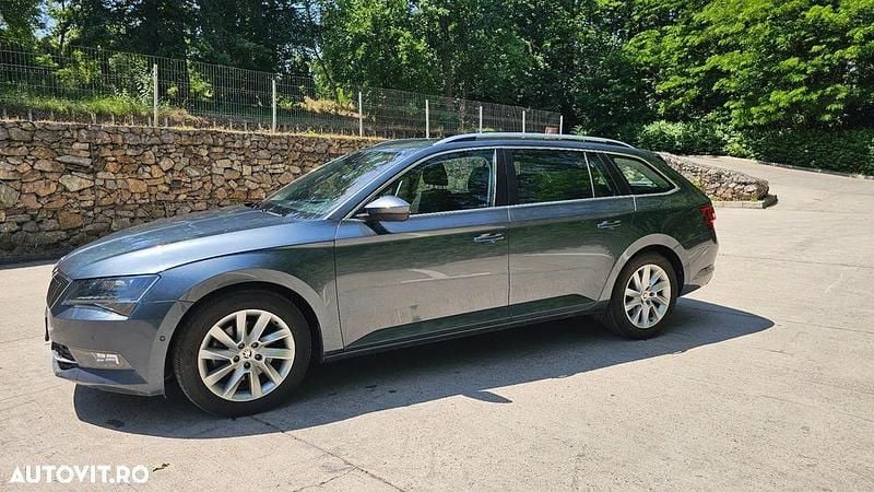 Culoaregri Utilizat 2019 Skoda Superb Style Break | 16.799 EUR (Preț OK) - Imagine 1/4