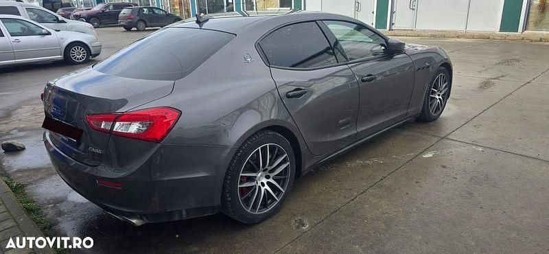 Second-hand Maserati Ghibli 410 CP (301 kW) 2016 Culoaregri Berlinǎ