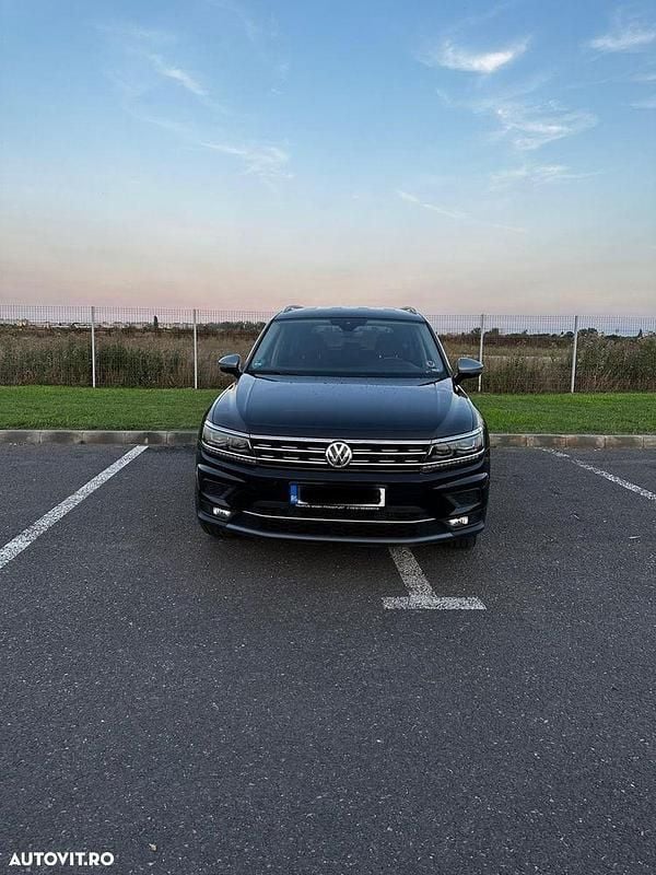 Culoarenegru Utilizat 2018 VW Tiguan Highline SUV | 18.500 EUR (Preț OK) - Imagine 1/4
