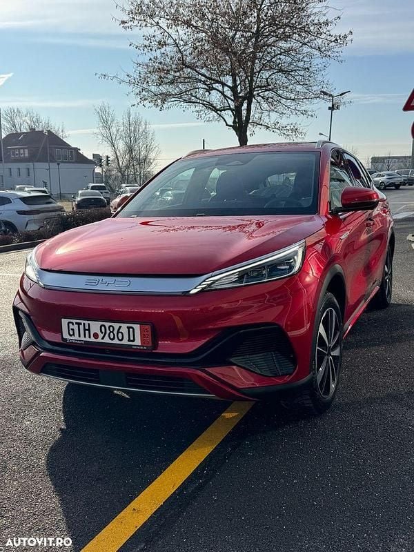 Gri Second-hand 2024 BYD Atto 3 SUV | 26.990 EUR - Imagine 1/4