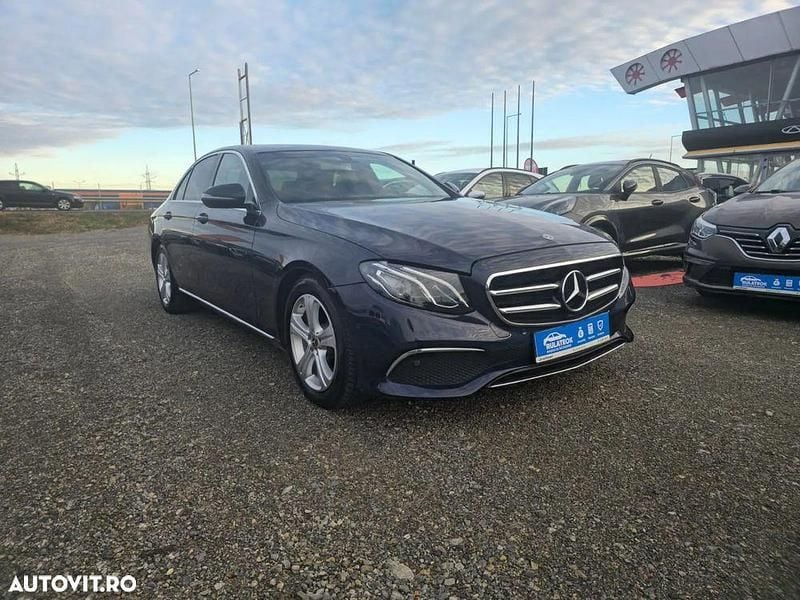 Culoarealbastru Utilizat 2018 Mercedes E200 Break | 19.900 EUR (Preț OK) - Imagine 1/4