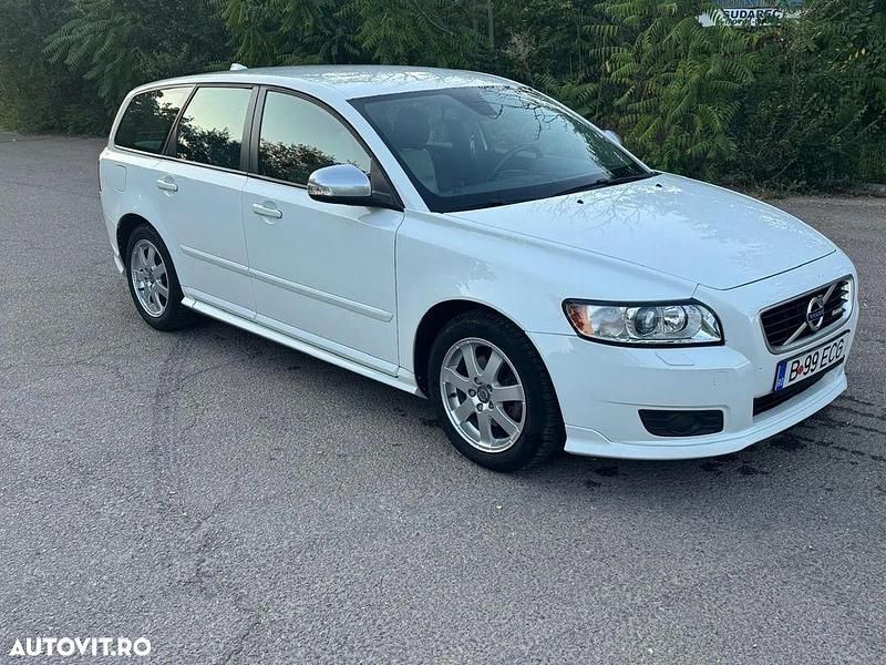 Culoarealb Utilizat 2012 Volvo V50 R-Design Break | 4.450 EUR (Preț OK) - Imagine 1/4