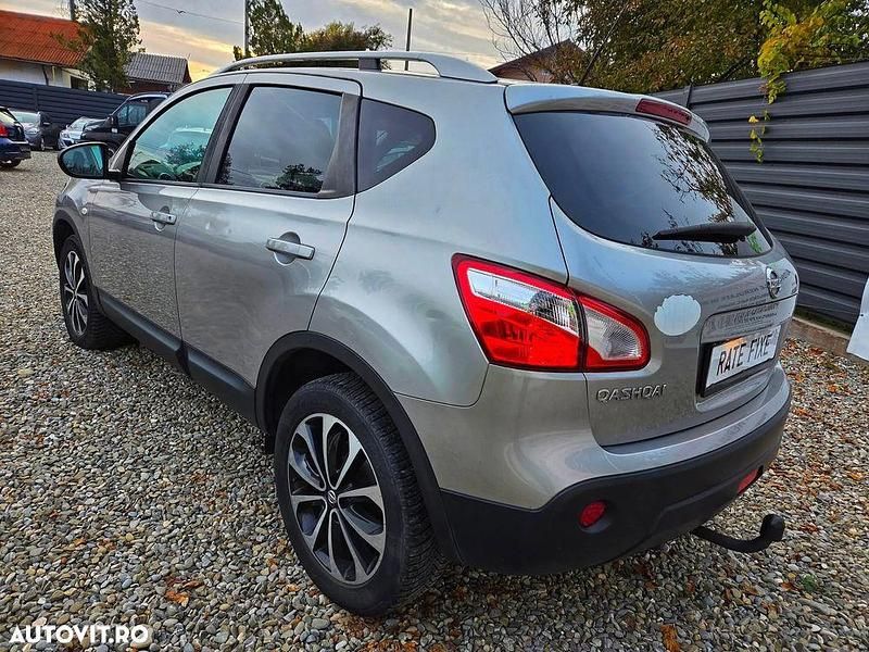 Second-hand Nissan Qashqai I-Way 110 CP (80 kW) 2010 Culoareargint SUV