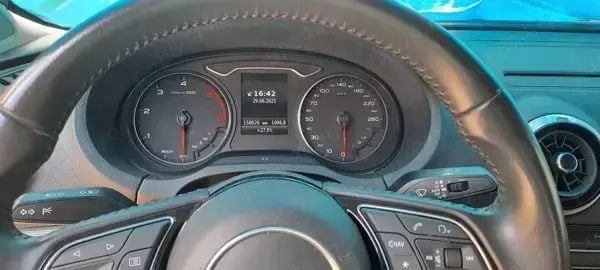 Negru Utilizat 2018 Audi A3 Berlinǎ | 15.500 EUR (Preț OK) - Imagine 1/4