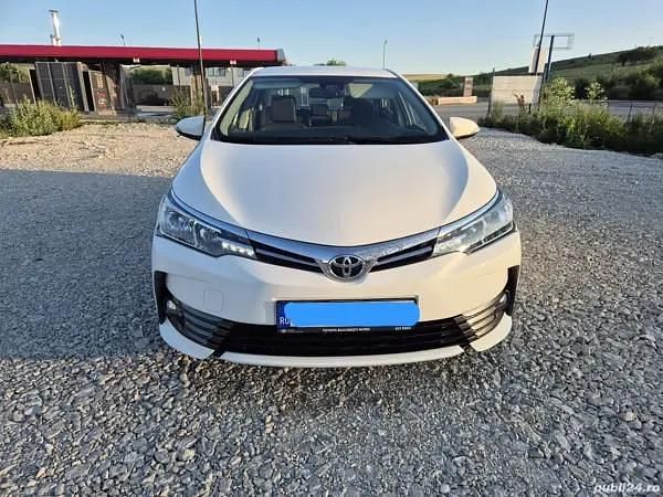 Second-hand Toyota Corolla 90 CP (66 kW) 2017 Alb Berlinǎ