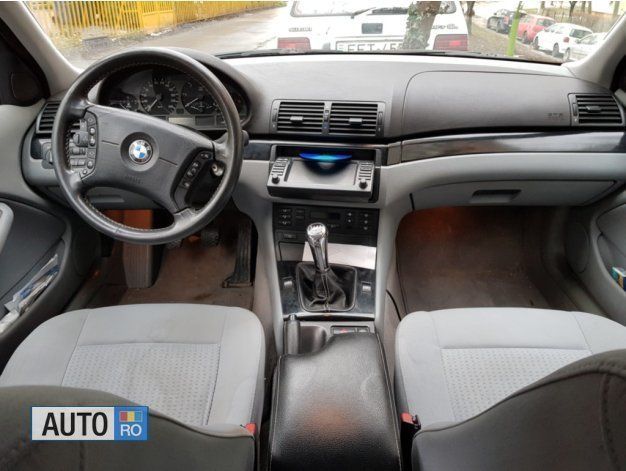Second-hand BMW 320 150 CP (110 kW) 2004 Berlinǎ